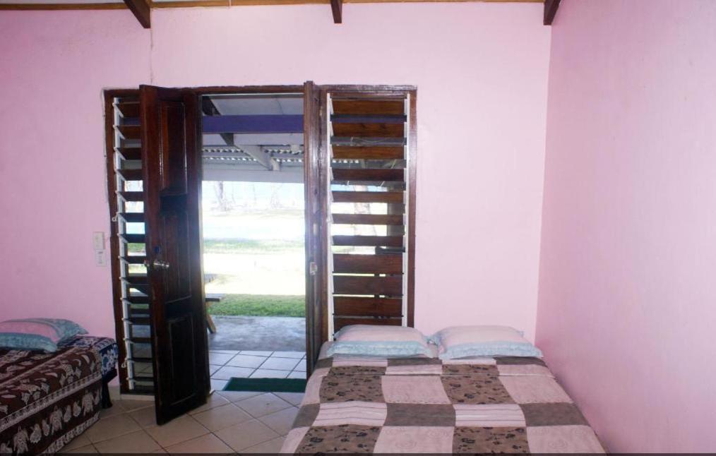 Bluepango Guest House Port Vila Bagian luar foto