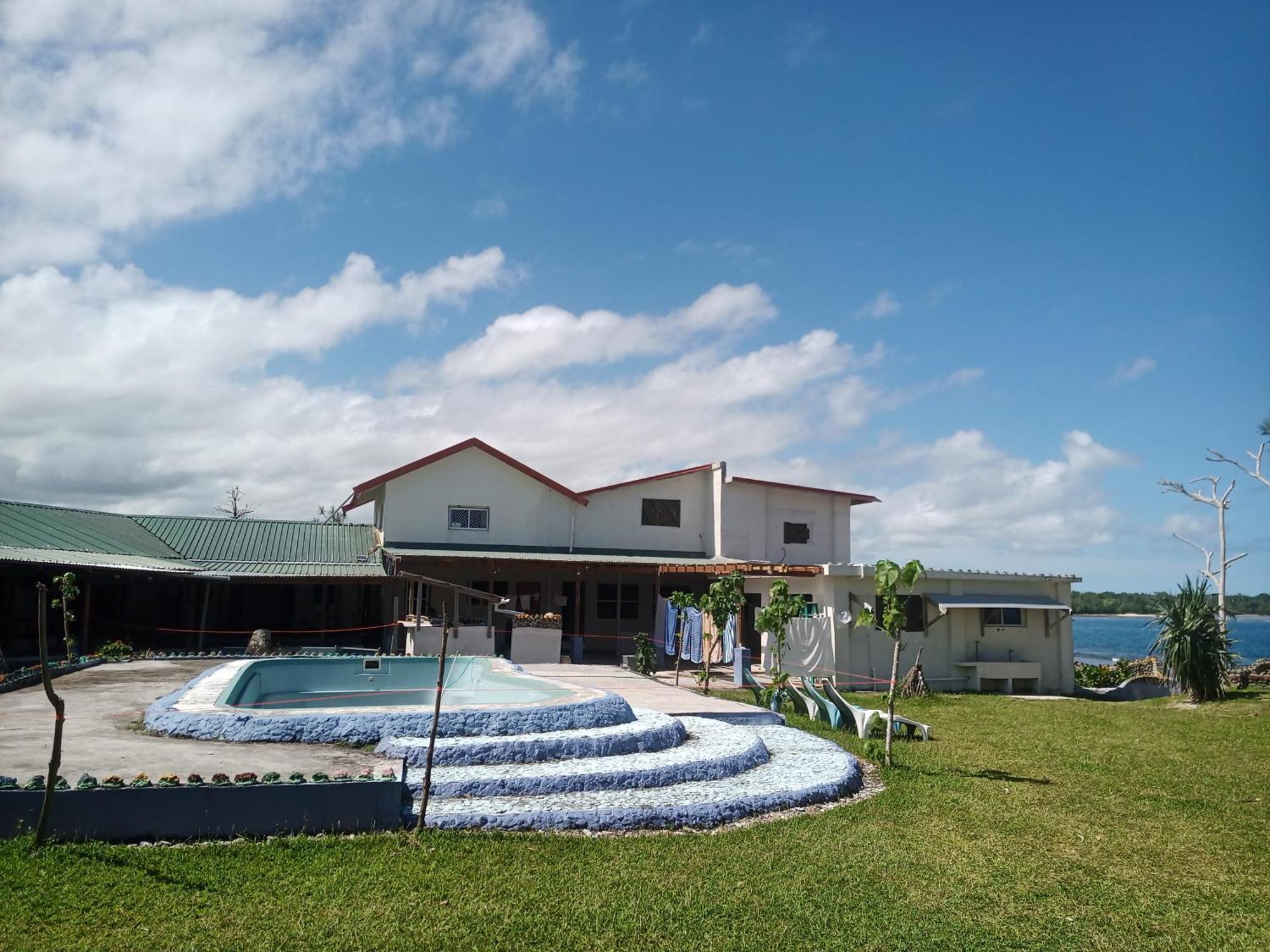 Bluepango Guest House Port Vila Bagian luar foto