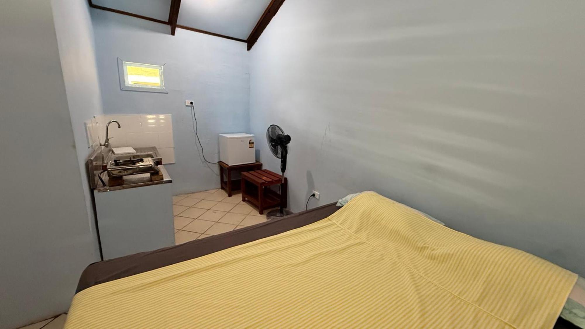 Bluepango Guest House Port Vila Bagian luar foto